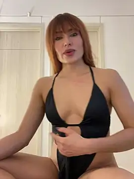 Snapshot of Victoria-77 chatting on 02/27/25, 02:53 Victoria-77 online show from 02/27/25, 02:53