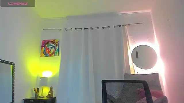 Sophie sweett19 online show from 04/17/26, 10:35