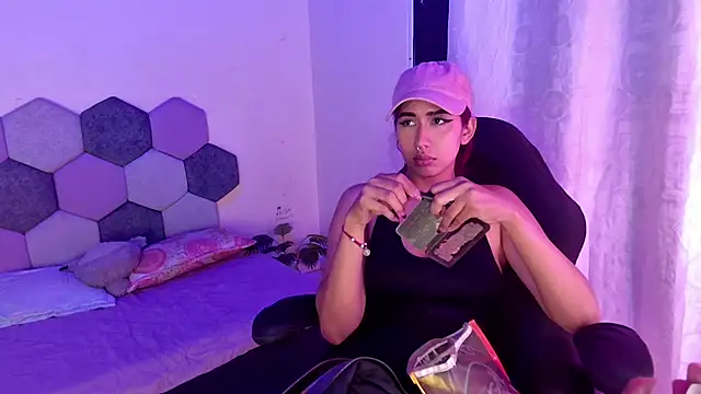 Horny tgn online show from 11/15/25, 06:59