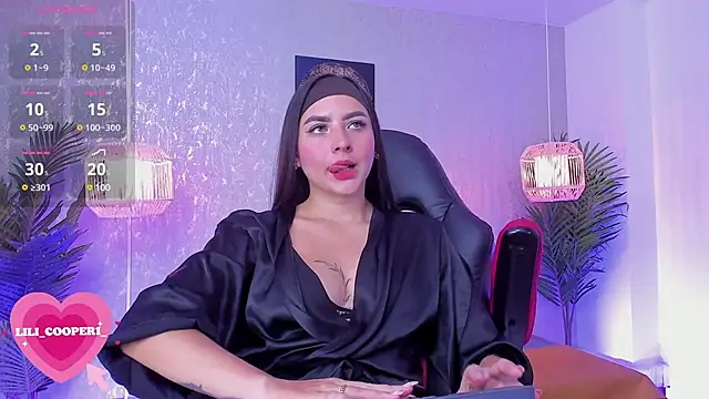 lilicooper  online show from 01/14/25, 08:59