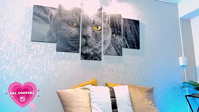 lilicooper  online show from 03/18/25, 08:26