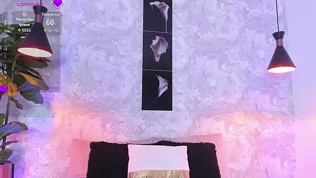 lilicooper  online show from 09/11/25, 03:50