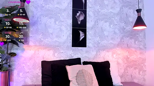 lilicooper  online show from 09/13/25, 03:50