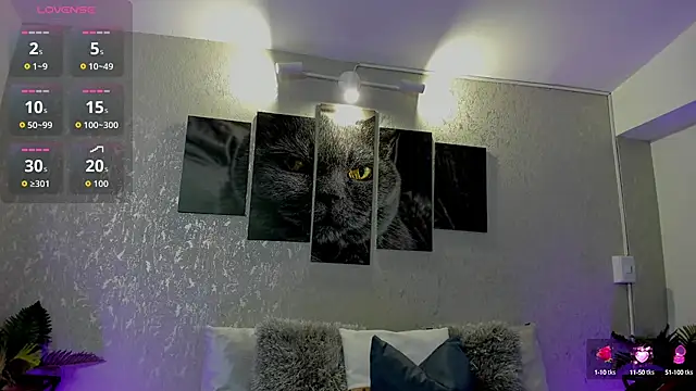 lilicooper  online show from 10/14/25, 12:33