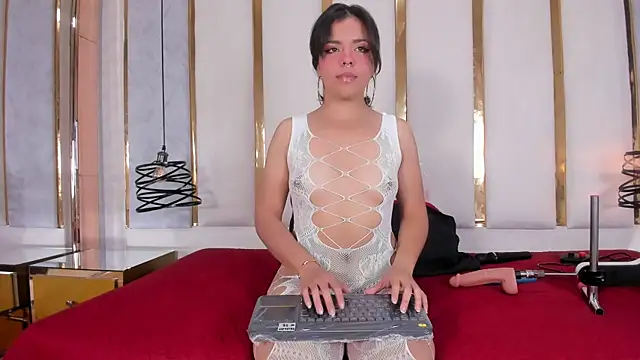 ivannabellini online show from 01/10/25, 01:09