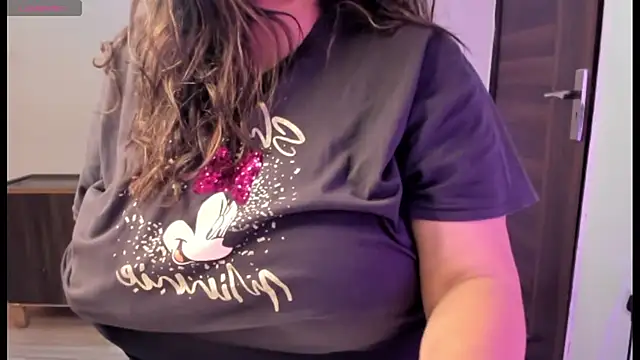 Gulabi Queen online show from 03/15/25, 04:02