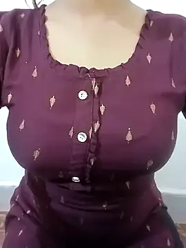 Arohi is Live online show from 03/04/25, 06:04