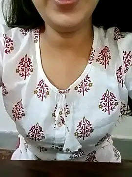 Arohi is Live online show from 03/16/25, 09:16