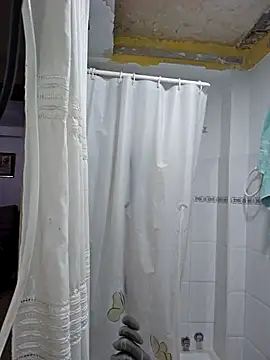 Snapshot of charlye_inkkkk chatting on 12/16/25, 10:26 charlye inkkkk online show from 12/16/25, 10:26