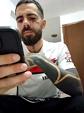 Snapshot of charlye_inkkkk chatting on 02/14/26, 09:55 charlye inkkkk online show from 02/14/26, 09:55