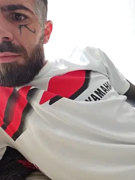 Snapshot of charlye_inkkkk chatting on 02/15/26, 10:58 charlye inkkkk online show from 02/15/26, 10:58