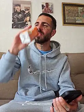 Snapshot of charlye_inkkkk chatting on 04/02/26, 01:20 charlye inkkkk online show from 04/02/26, 01:20