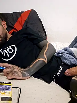 Snapshot of charlye_inkkkk chatting on 04/10/26, 01:22 charlye inkkkk online show from 04/10/26, 01:22