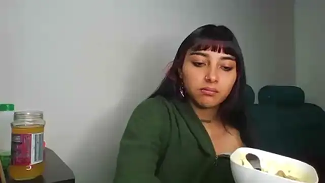 Snapshot of annibaby_88 chatting on 04/12/26, 02:38 annibaby 88 online show from 04/12/26, 02:38