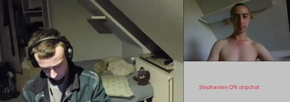 Snapshot of Stephanien chatting on 01/11/25, 04:25 Stephanien online show from 01/11/25, 04:25