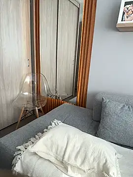 Snapshot of FridaKlein chatting on 03/15/26, 02:01 FridaKlein online show from 03/15/26, 02:01