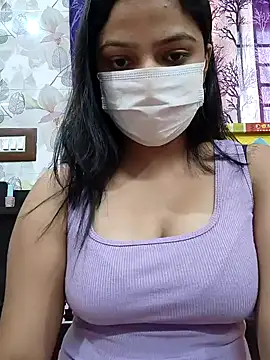 Snapshot of Myloveurvi chatting on 12/17/24, 10:44 Myloveurvi online show from 12/17/24, 10:44