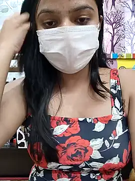 Snapshot of Myloveurvi chatting on 01/02/25, 11:20 Myloveurvi online show from 01/02/25, 11:20