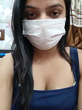 Snapshot of Myloveurvi chatting on 02/24/25, 06:47 Myloveurvi online show from 02/24/25, 06:47