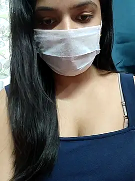 Snapshot of Myloveurvi chatting on 04/10/26, 10:20 Myloveurvi online show from 04/10/26, 10:20