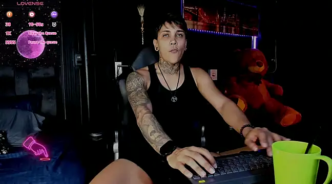 ZhoeStrong online show from 02/24/25, 09:52