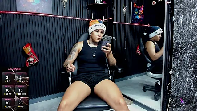 ZhoeStrong online show from 12/19/25, 10:39