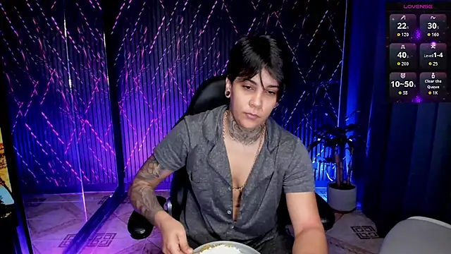 ZhoeStrong online show from 02/01/26, 08:07