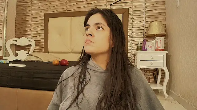 sofiaclauss online show from 09/11/25, 08:09