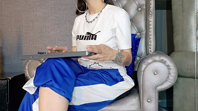 LusstCruella online show from 10/19/25, 03:56