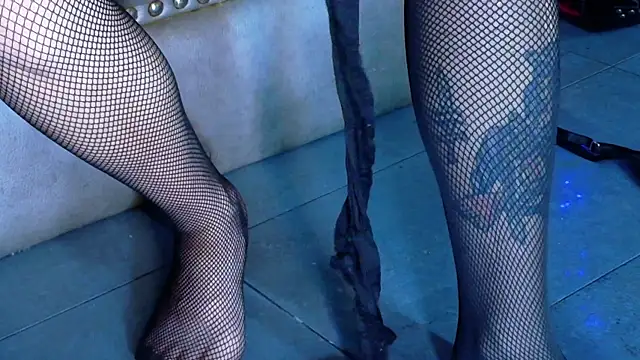 LusstCruella online show from 12/17/25, 02:34