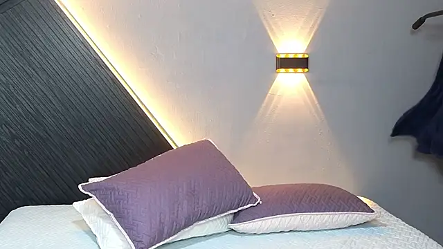 Laia and Aloby online show from 02/26/26, 10:09