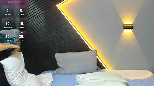 Laia and Aloby online show from 03/16/26, 10:14