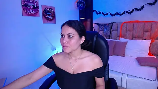 natasha  jackson online show from 10/26/25, 02:01