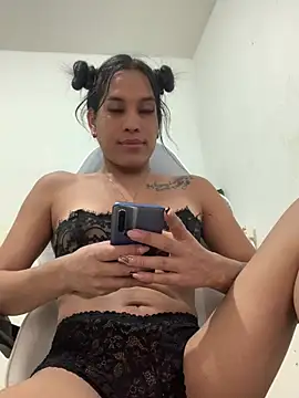 Emiily Miller online show from 12/18/24, 08:25