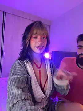 Snapshot of Kitty_arts chatting on 02/15/25, 01:21 Kitty arts online show from 02/15/25, 01:21