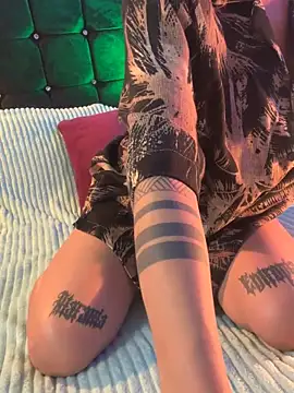 Kitty arts online show from 11/16/25, 08:03