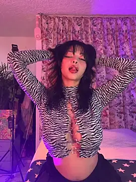 Kitty arts online show from 06/14/26, 05:26
