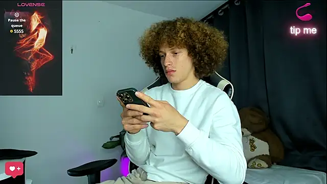 All3ssandr0 online show from 03/15/25, 02:56