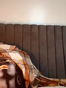 Snapshot of fatisexy chatting on 01/06/25, 01:31 fatisexy online show from 01/06/25, 01:31