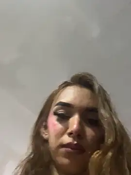 Snapshot of Nikol_Rang__ chatting on 02/09/25, 07:27 Nikol Rang   online show from 02/09/25, 07:27