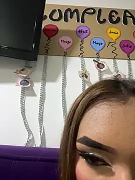 Snapshot of Nikol_Rang__ chatting on 03/01/25, 07:08 Nikol Rang   online show from 03/01/25, 07:08