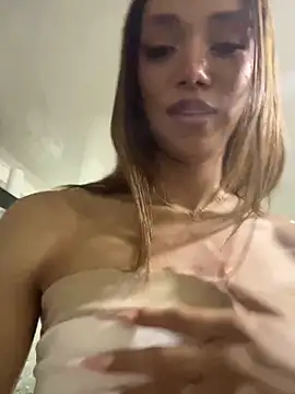 Snapshot of Nikol_Rang__ chatting on 03/02/25, 07:10 Nikol Rang   online show from 03/02/25, 07:10