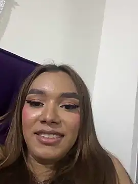 Snapshot of Nikol_Rang__ chatting on 03/04/25, 07:08 Nikol Rang   online show from 03/04/25, 07:08