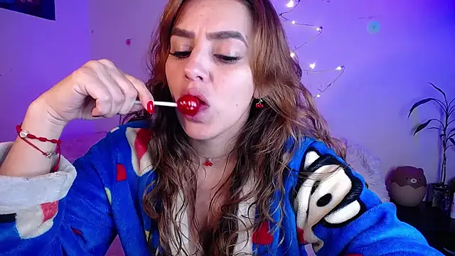 Lu perez online show from 11/21/25, 10:41