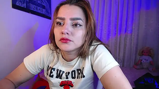 Snapshot of Lu_perez chatting on 03/22/26, 11:30 Lu perez online show from 03/22/26, 11:30