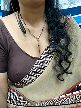 bhuvana555 online show from 02/12/25, 07:13