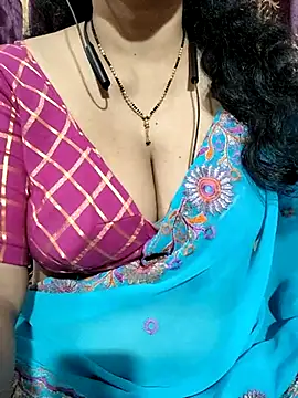 bhuvana555 online show from 02/18/25, 08:36