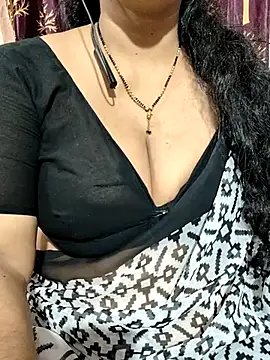 bhuvana555 online show from 03/21/25, 06:18