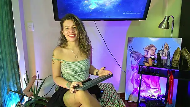 oriana thomson2 online show from 01/15/25, 04:00