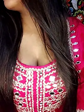 Snapshot of Sreya213 chatting on 02/26/26, 05:56 Sreya213 online show from 02/26/26, 05:56